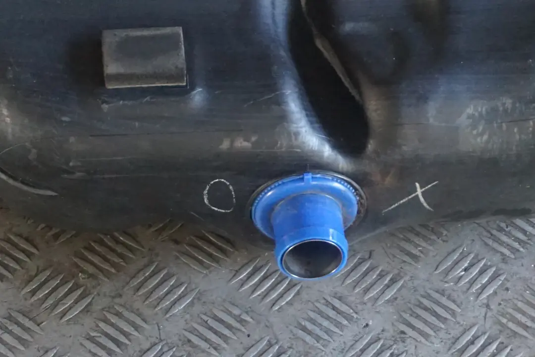 Plastic Fuel Tank With Pump Petrol 116i N45 118i 120i N46 130i N52 to BMW E87 with Part number 7283797 BMW E87 Plastic Fuel Tank With Pump Petrol 116i N45 118i 120i N46 130i N52 - SKU 7283797-1 - Part number 7283797