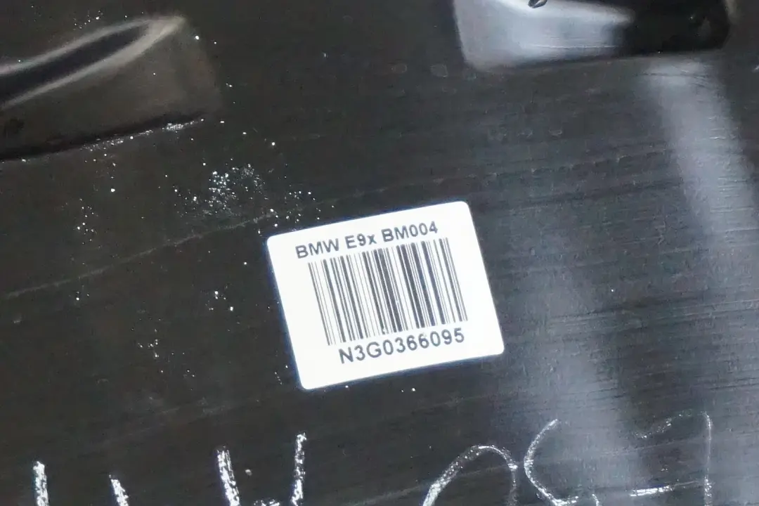 Bak Paliwa Pompa M47N2 M57N2 do BMW E90 E91 E92 E93 o numerze 16117283802 BMW E90 E91 E92 E93 Bak Paliwa Pompa M47N2 M57N2 - SKU 7283802-2 - Numer Części 16117283802