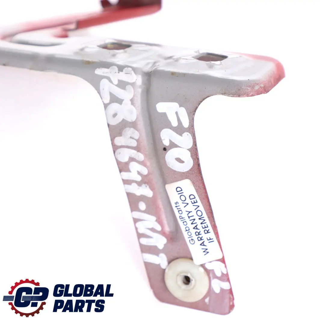 Staffa pannello laterale FR sinistro Melbourne Red metallizzato per BMW F20 F21 F22 con numero di parte 7284647 BMW F20 F21 F22 Staffa pannello laterale FR sinistro Melbourne Red metallizzato - SKU 7284647-MRT - Numero di parte 7284647