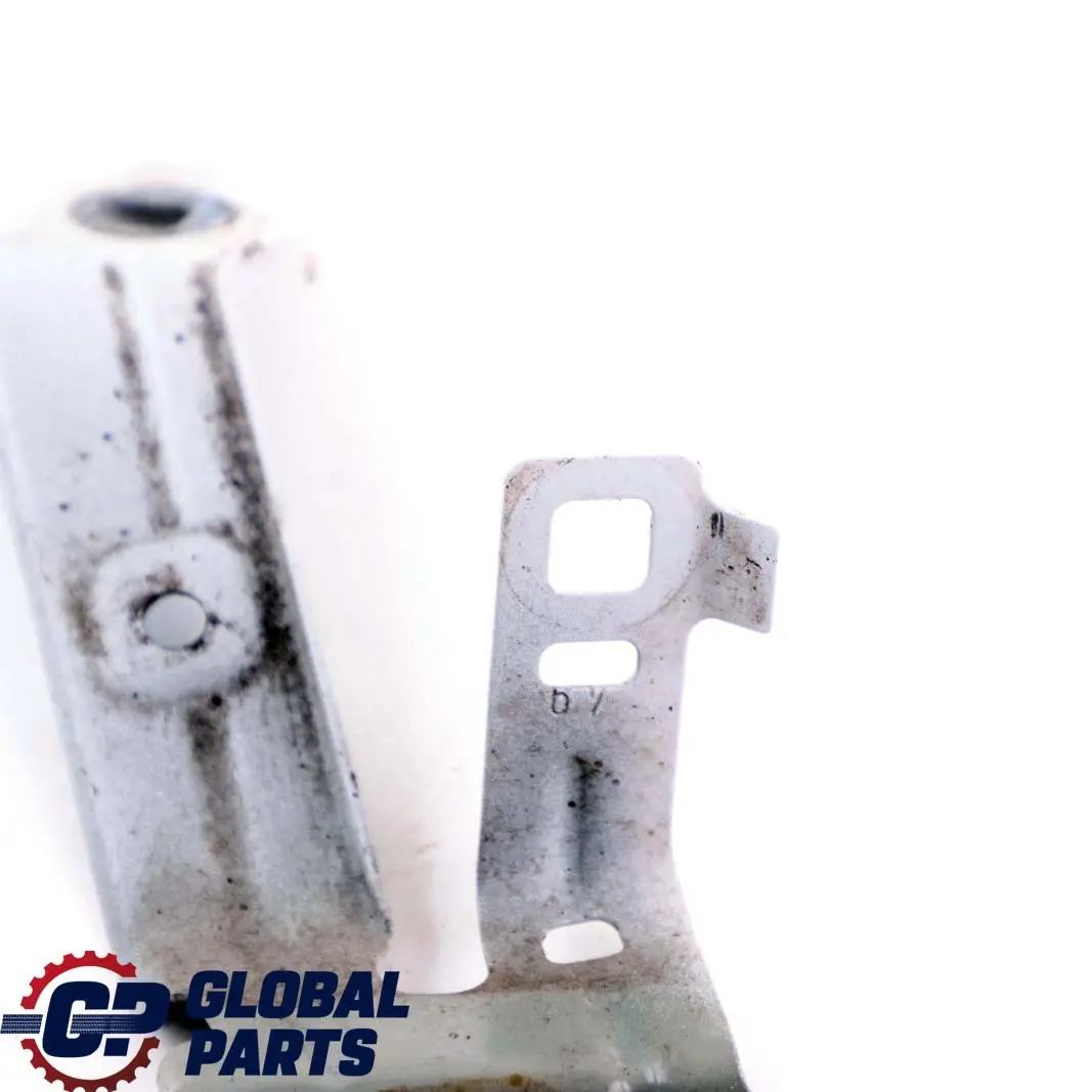 Supporto staffa anteriore destra pannello parafango Alpinweiss per BMW F20 F21 con numero di parte 7284650 BMW F20 F21 Supporto staffa anteriore destra pannello parafango Alpinweiss - SKU 7284650-AW - Numero di parte 7284650