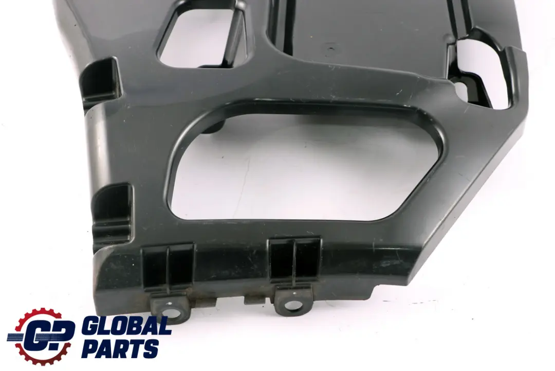 Guide LCI pour pare-chocs arrière côté gauche pour BMW F22 F23 à propos du numéro de pièce 7285533 BMW F22 F23 Guide LCI pour pare-chocs arrière côté gauche - SKU 7285533 - Numéro de pièce 7285533