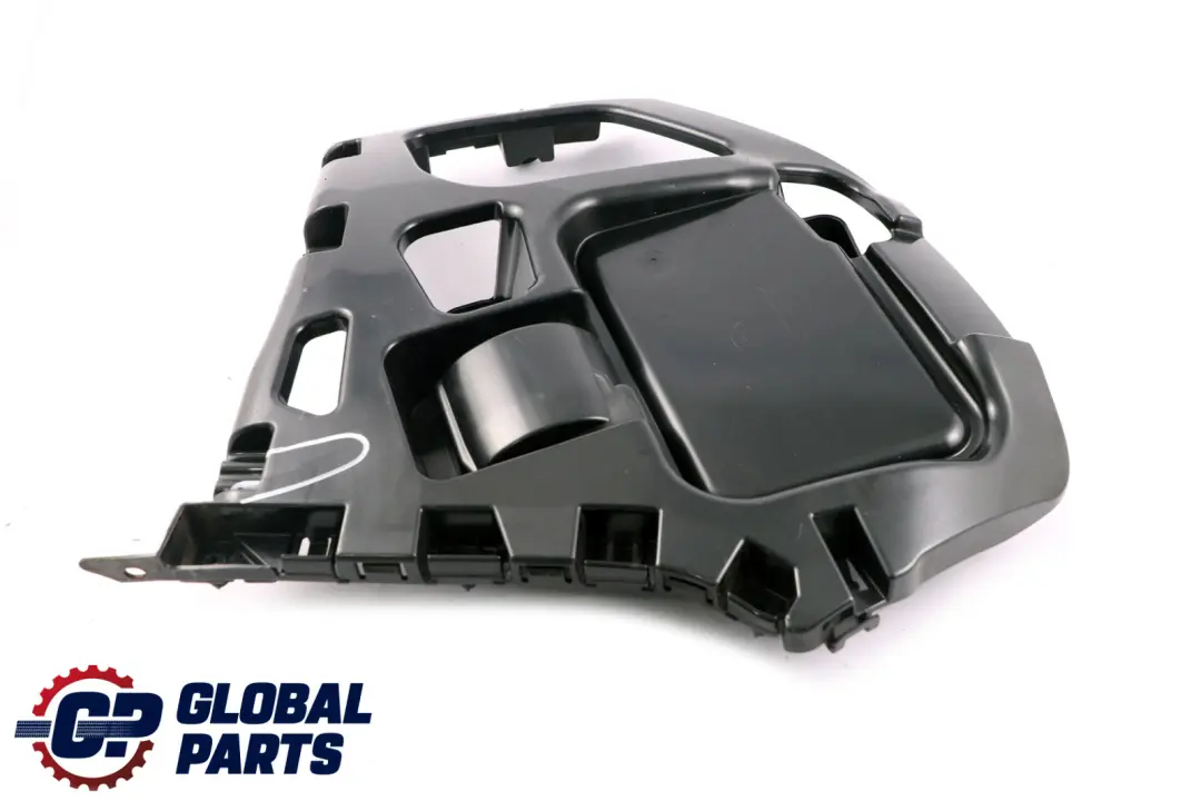 Guía Para Parachoques Trasero Lado Derecho para BMW Serie 2 F22 F23 LCI con número de pieza 7285534 BMW Serie 2 F22 F23 LCI Guía Para Parachoques Trasero Lado Derecho - SKU 7285534 - Número de pieza 7285534