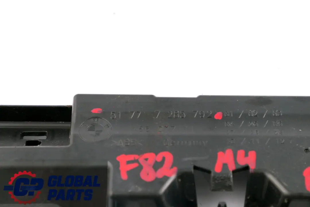 Abdeckung Radlaufstütze Rechts für BMW F32 F82 M4 mit Teilenummer 7285792 BMW F32 F82 M4 Abdeckung Radlaufstütze Rechts - SKU 7285792 - Teilenummer 7285792