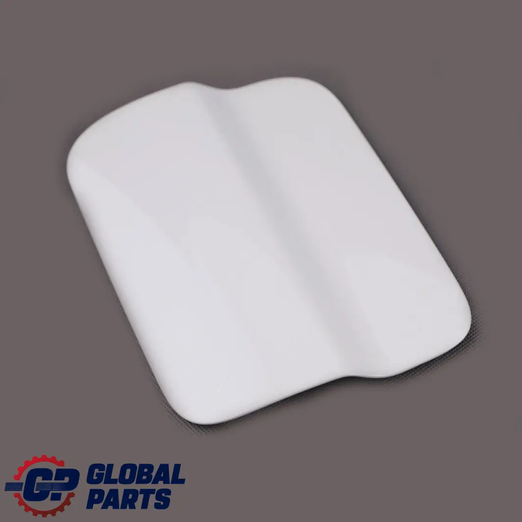 Coperchio del tappo del carburante Alpinweiss III Alpine White 300 per BMW F32 LCI con numero di parte 7286001 BMW F32 LCI Coperchio del tappo del carburante Alpinweiss III Alpine White 300 - SKU 7286001-AW - Numero di parte 7286001