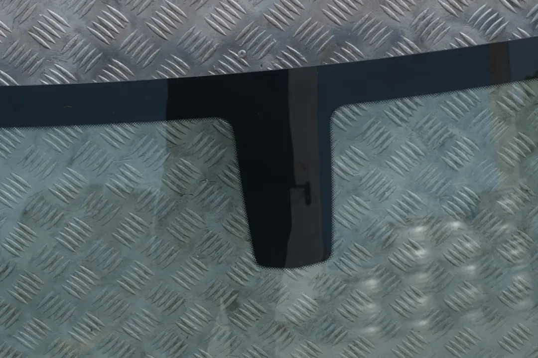 Front Windscreen Window Glass AS1 Green to BMW 1 2 Series F20 F21 F22 F23 with Part number 7286104 BMW 1 2 Series F20 F21 F22 F23 Front Windscreen Window Glass AS1 Green - SKU 7286104 - Part number 7286104