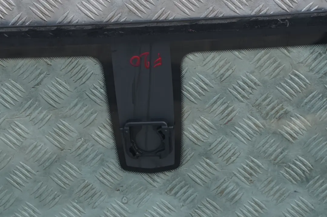 Front Windscreen Window Glass AS1 Green to BMW 1 2 Series F20 F21 F22 F23 with Part number 7286104 BMW 1 2 Series F20 F21 F22 F23 Front Windscreen Window Glass AS1 Green - SKU 7286104 - Part number 7286104