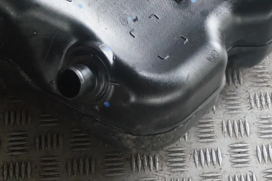 Bare Fuel Tank Diesel W16 40L to BMW Mini Clubman Cooper One D R55 R56 with Part number 7286256 BMW Mini Clubman Cooper One D R55 R56 Bare Fuel Tank Diesel W16 40L - SKU 7286256-1 - Part number 7286256