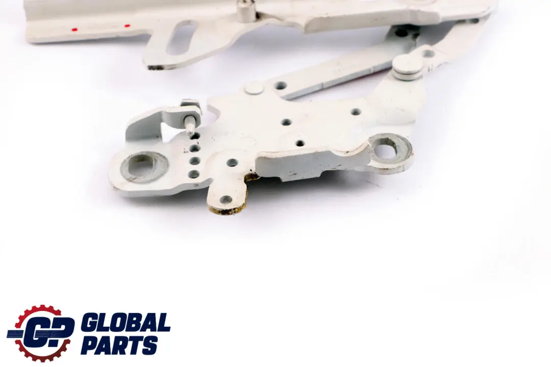 Cerniera cofano anteriore destra Alpinweiss 3 per BMW F20 F22 F30 F31 con numero di parte 7286344 BMW F20 F22 F30 F31 Cerniera cofano anteriore destra Alpinweiss 3 - SKU 7286344-AW - Numero di parte 7286344