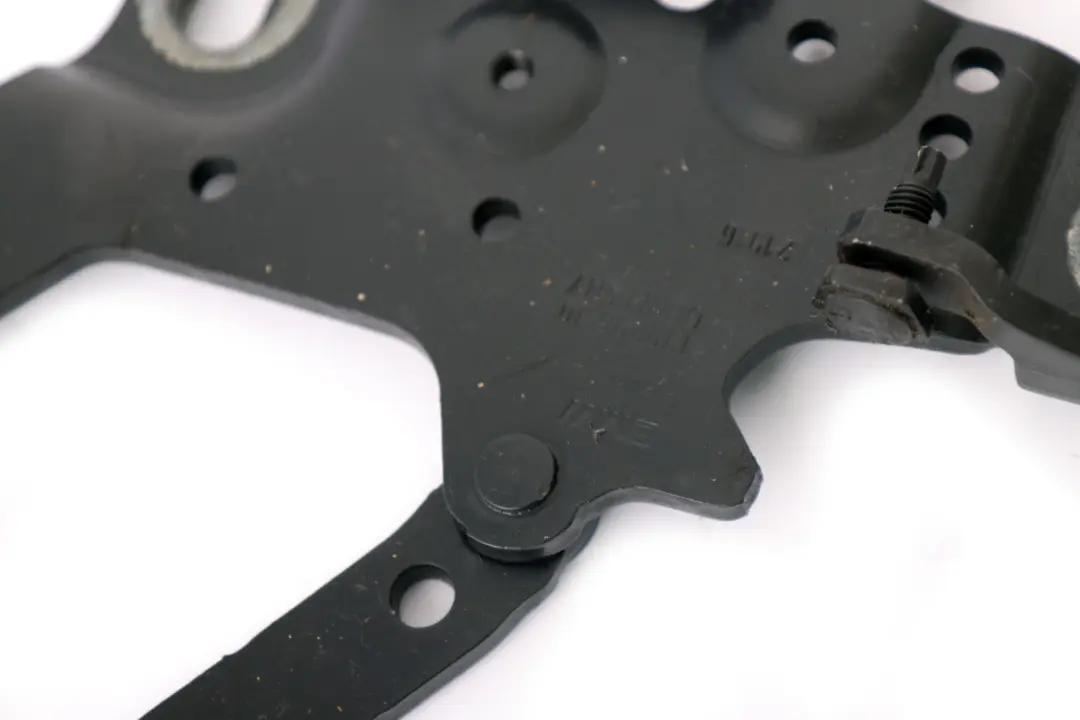 Front Bonnet Hood Hinge Right O/S to BMW F20 F21 F22 F30 F31 F32 F33 F36 with Part number 7286344 BMW F20 F21 F22 F30 F31 F32 F33 F36 Front Bonnet Hood Hinge Right O/S - SKU 7286344-BLK - Part number 7286344