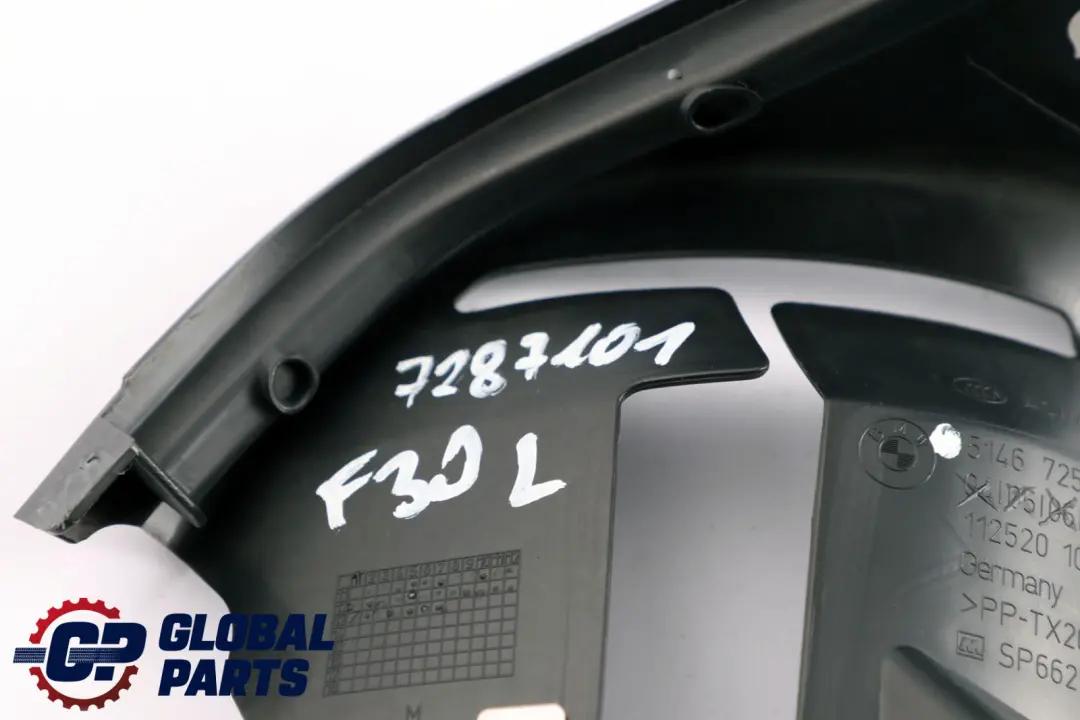 Tapa Cinturón Salida Izquierda Negro 7256113 para BMW F30 F80 M3 con número de pieza 7287101 BMW F30 F80 M3 Tapa Cinturón Salida Izquierda Negro 7256113 - SKU 7287101 - Número de pieza 7287101