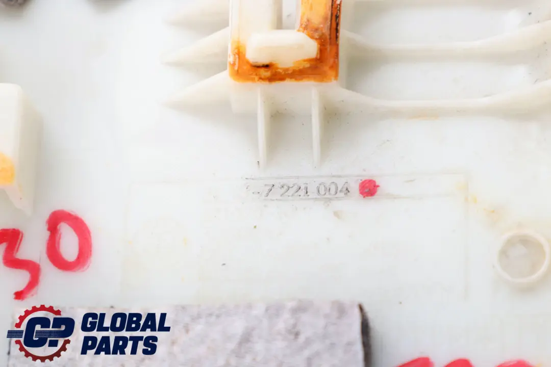 Osłona obudowa słupka prawa 7221004 do BMW F30 F80 o numerze 7288226 BMW F30 F80 Osłona obudowa słupka prawa 7221004 - SKU 7288226 - Numer Części 7288226