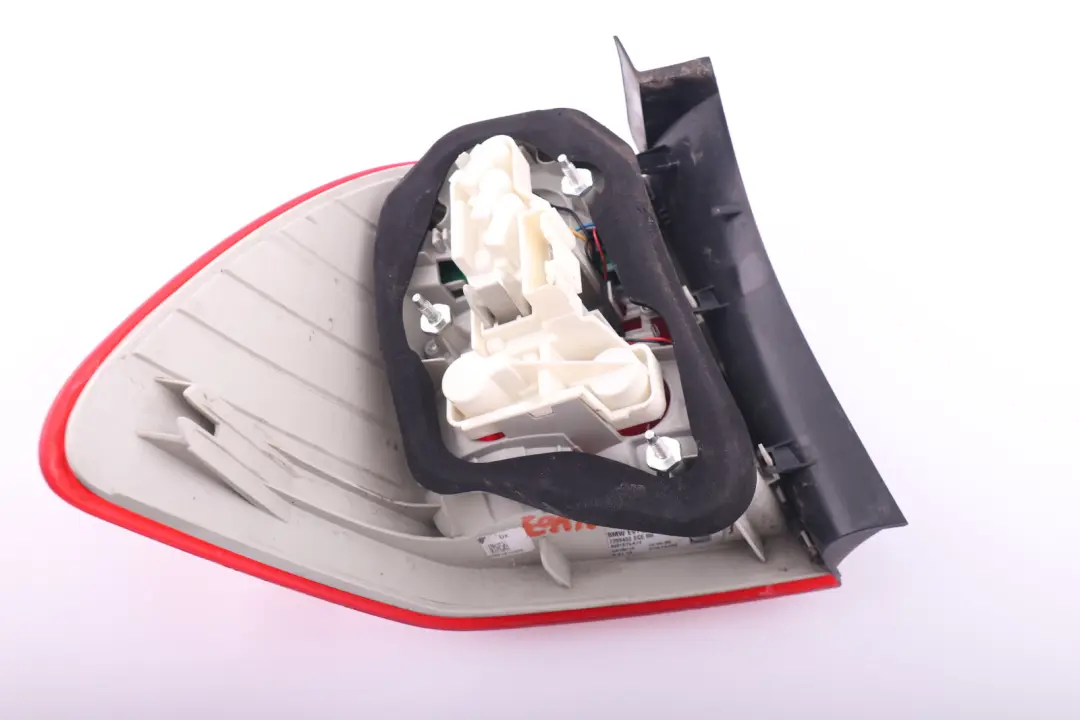 BMW E91 LCI Lift Lampa Tylna Zewnętrzna Prawy Tył - SKU 7289432 - Numer Części 7289432