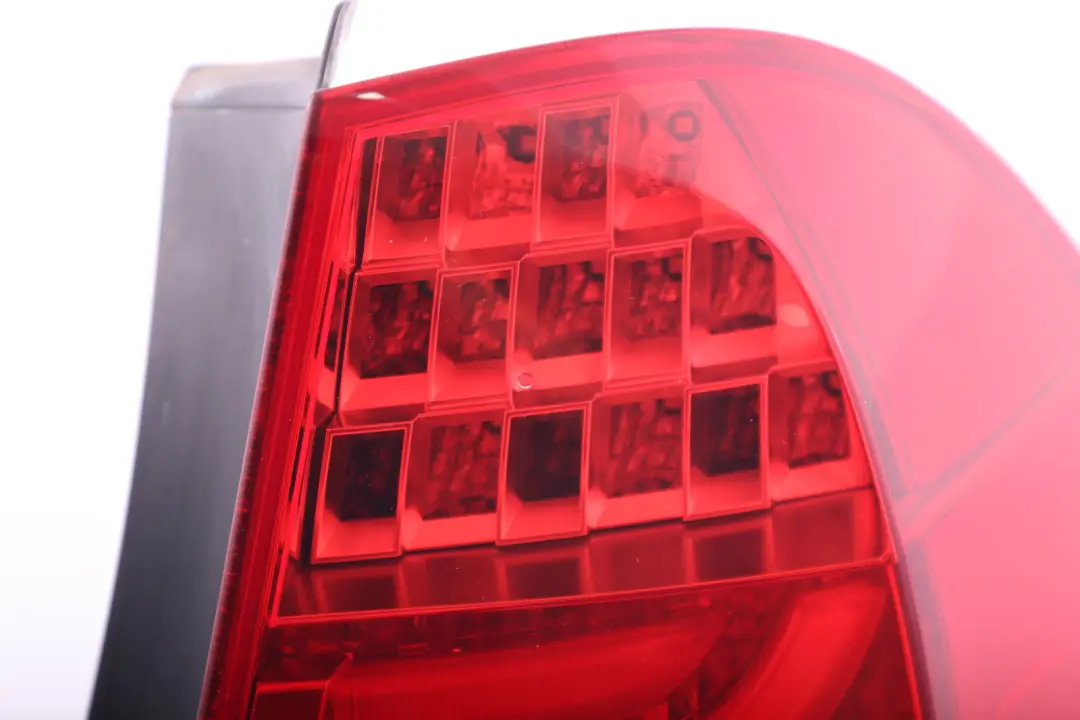 BMW E91 LCI Lift Lampa Tylna Zewnętrzna Prawy Tył - SKU 7289432 - Numer Części 7289432