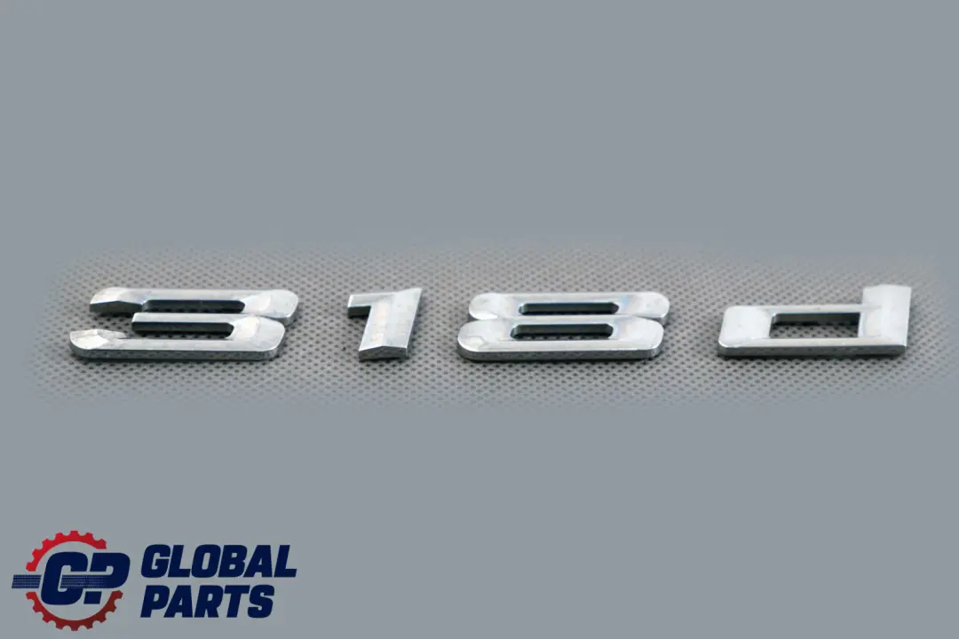 Emblemat Logo 318d do BMW F30 F31 o numerze 7289881 BMW F30 F31 Emblemat Logo 318d - SKU 7289881 - Numer Części 7289881
