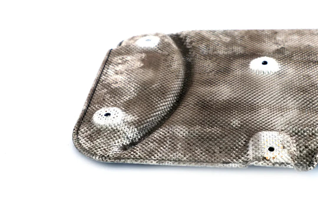 Aislador De calor Silenciador trasero Embellecedor para Mini One F55 F56 con número de pieza 7290781 Mini One F55 F56 Aislador De calor Silenciador trasero Embellecedor - SKU 7290781 - Número de pieza 7290781