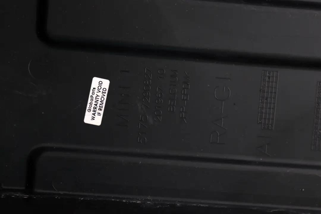 Mini F56 F57 Cubierta Panel Embellecedor de Bajos Trasera Derecha - SKU 7290827 - Número de pieza 7290827