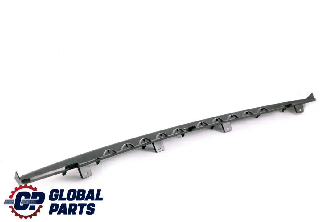 Panel cubierta moldura parabrisas para BMW 2 F22 F87 LCI con número de pieza 7291169 BMW 2 F22 F87 LCI Panel cubierta moldura parabrisas - SKU 7291169 - Número de pieza 7291169