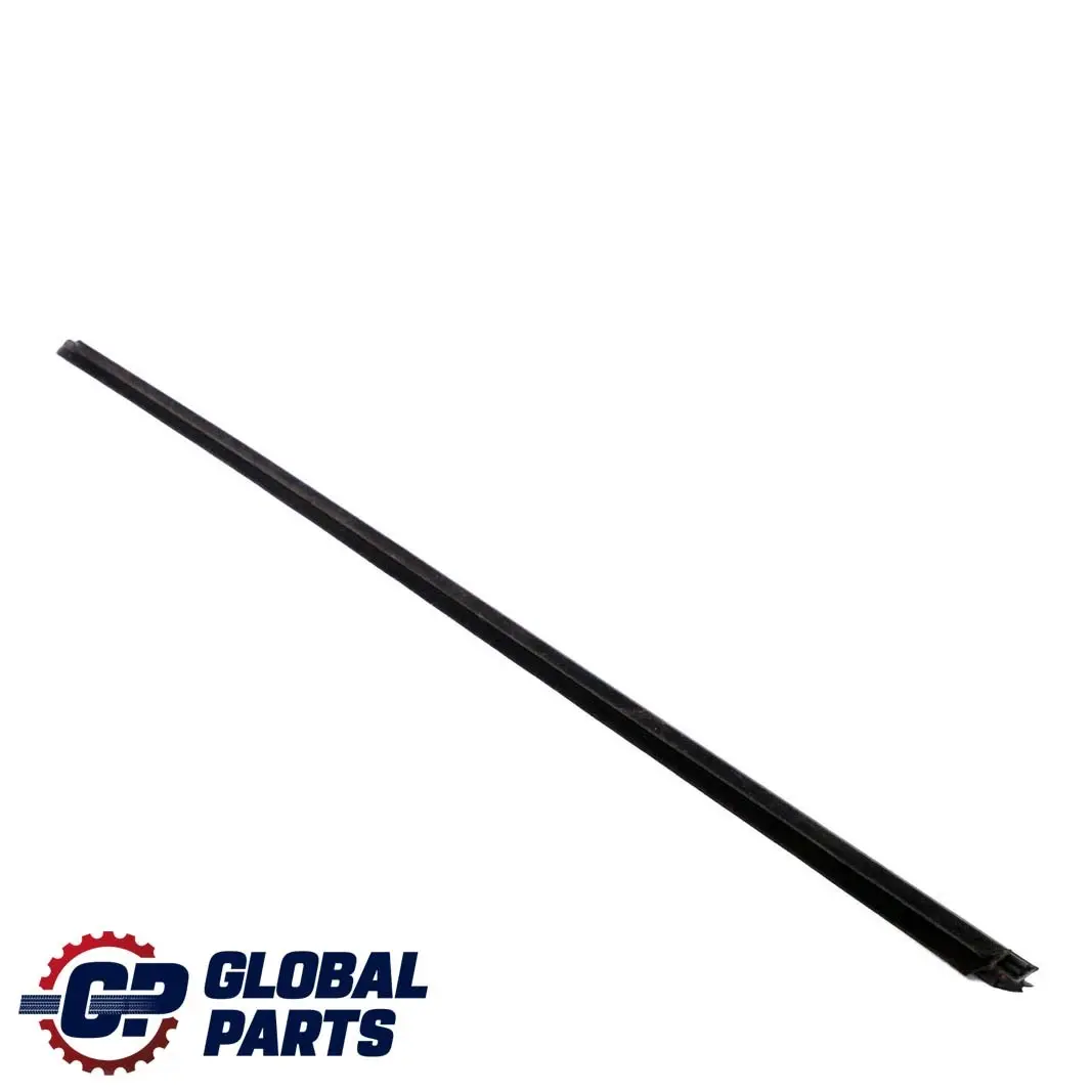 Delantero Derecho Burlete Exterior Puerta Alto Brillo para BMW F32 F33 F82 M4 con número de pieza 7279774 BMW F32 F33 F82 M4 Delantero Derecho Burlete Exterior Puerta Alto Brillo - SKU 7292564 - Número de pieza 7279774