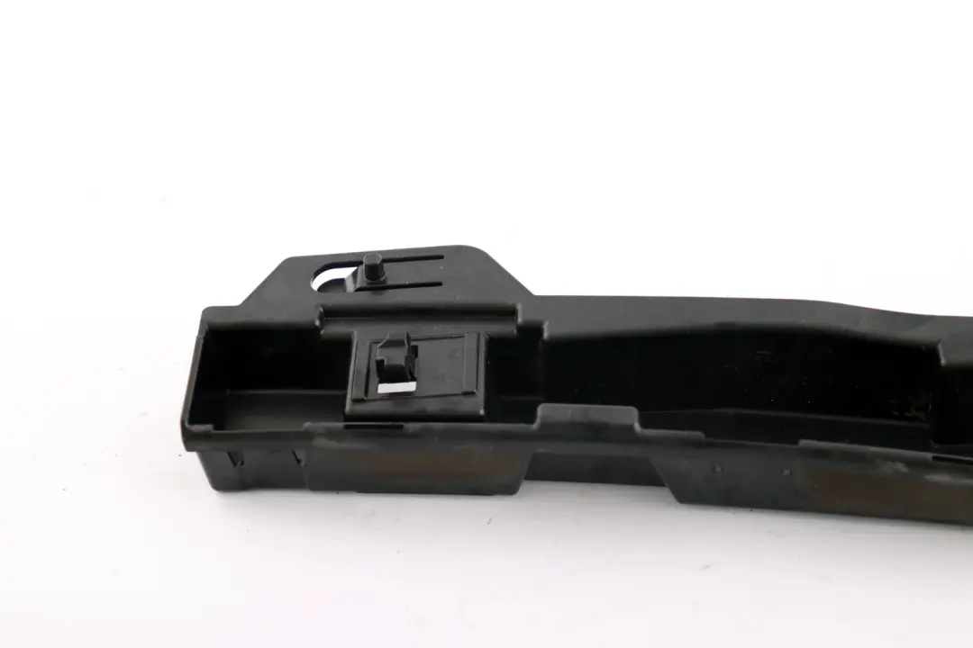 Ślizg Mocowania Listwy Progu Lewo 7264359 do BMW F20 o numerze 7293555 BMW F20 Ślizg Mocowania Listwy Progu Lewo 7264359 - SKU 7293555-2 - Numer Części 7293555