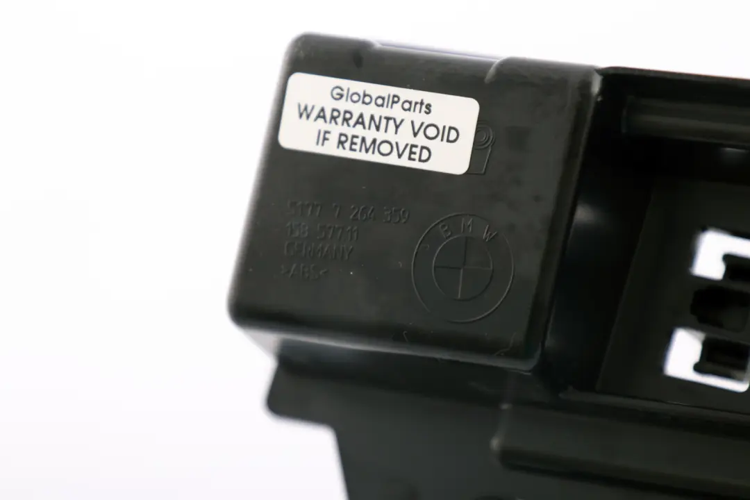 Ślizg Mocowania Listwy Progu Lewo 7264359 do BMW F20 o numerze 7293555 BMW F20 Ślizg Mocowania Listwy Progu Lewo 7264359 - SKU 7293555-2 - Numer Części 7293555