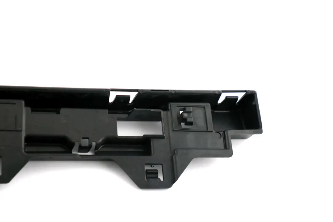 Staffa di montaggio della striscia di supporto R3 destra 7240916 per BMW Serie 1 F20 con numero di parte 7293556 BMW Serie 1 F20 Staffa di montaggio della striscia di supporto R3 destra 7240916 - SKU 7293556-1 - Numero di parte 7293556