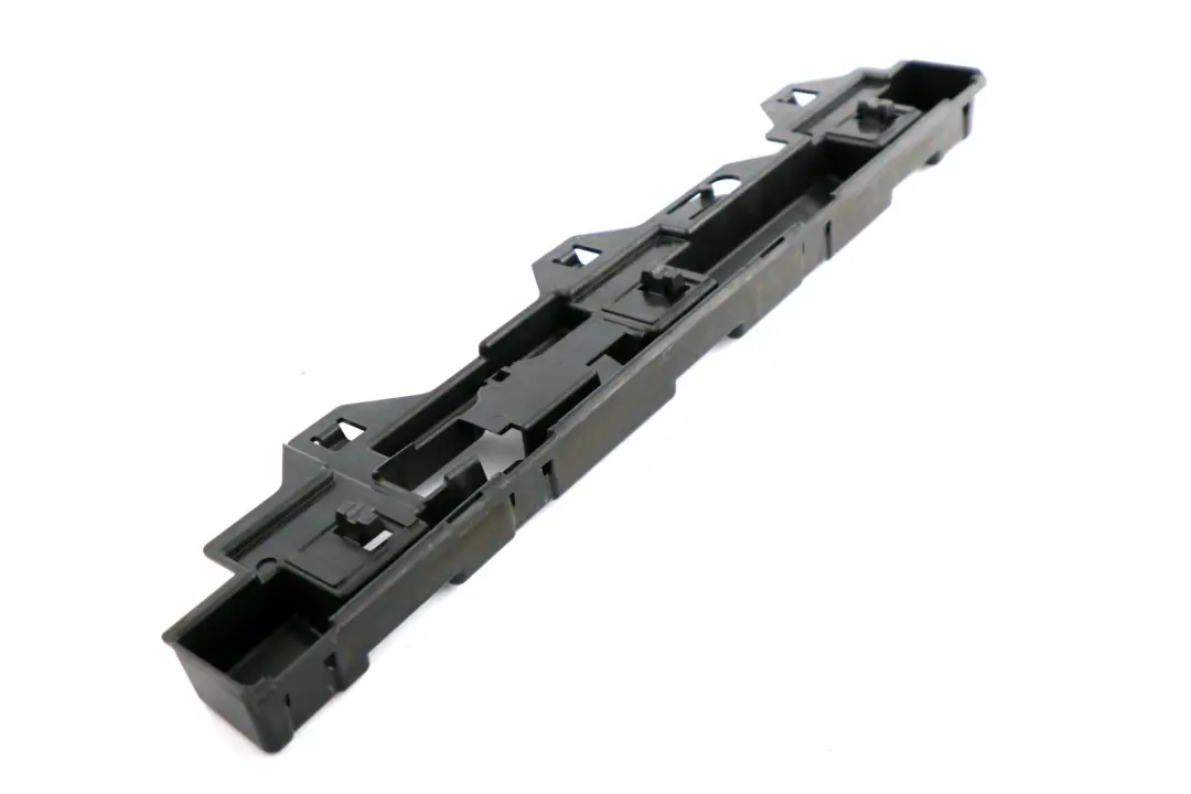 BMW Série 1 F20 Support de fixation de bande de maintien R3 Droit 7240916 - SKU 7293556-1 - Numéro de pièce 7293556