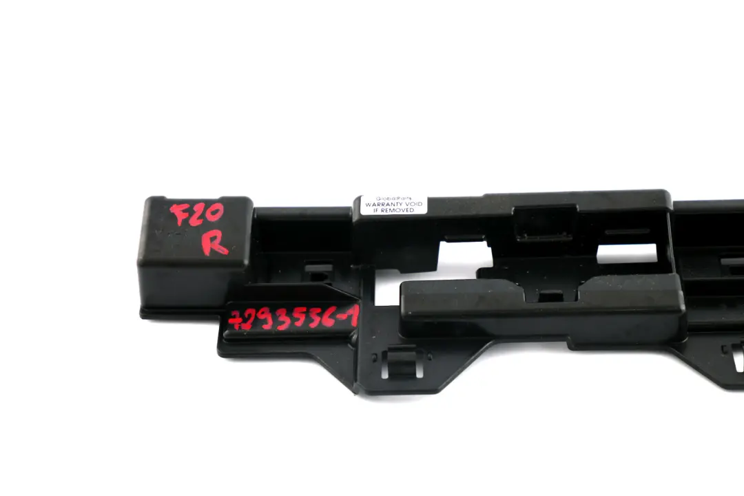 1er F20 Haltestreifenhalterung Halterung R3 Rechts O/S 7240916 für BMW mit Teilenummer 7293556 BMW 1er F20 Haltestreifenhalterung Halterung R3 Rechts O/S 7240916 - SKU 7293556-1 - Teilenummer 7293556