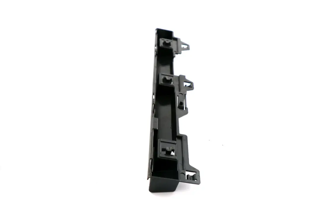 Soporte Tira Sujeción Derecho 7240914 para BMW Serie 1 F20 con número de pieza 7293556 BMW Serie 1 F20 Soporte Tira Sujeción Derecho 7240914 - SKU 7293556 - Número de pieza 7293556