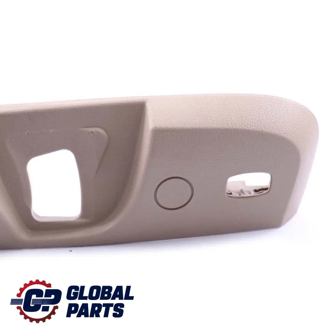 Blende Sitz Aussen Rechts Oyster 7243554 für BMW 1 2 3 er F20 F21 F22 F30 F31 mit Teilenummer 7293584 BMW 1 2 3 er F20 F21 F22 F30 F31 Blende Sitz Aussen Rechts Oyster 7243554 - SKU 7293584 - Teilenummer 7293584