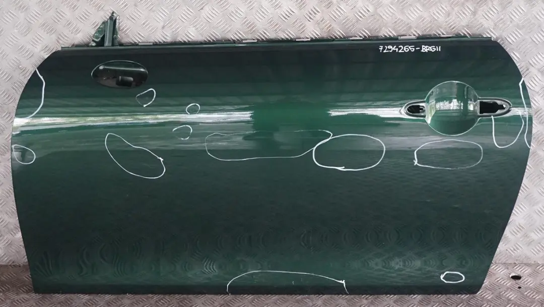 Tür vorne links British Racing Green II B22 für BMW MINI Cooper F56 F57 mit Teilenummer 7294265 BMW MINI Cooper F56 F57 Tür vorne links British Racing Green II B22 - SKU 7294265-BRGII - Teilenummer 7294265