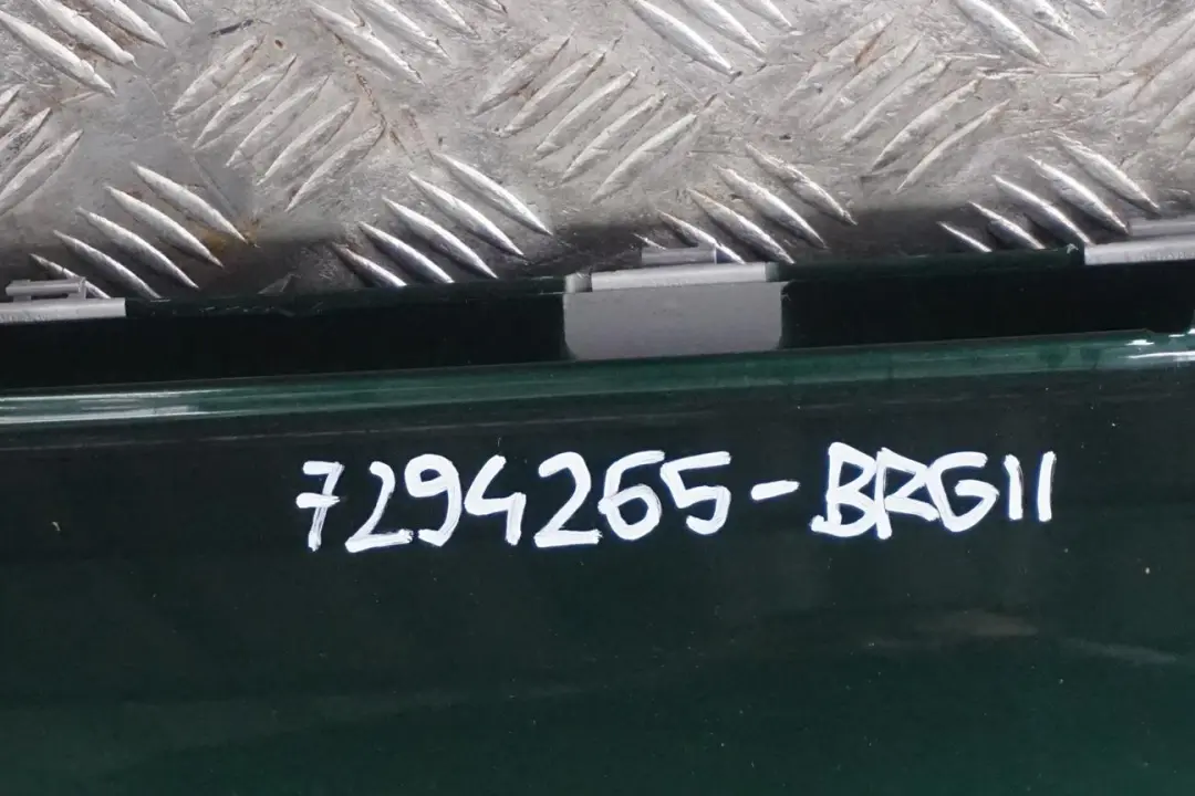 Tür vorne links British Racing Green II B22 für BMW MINI Cooper F56 F57 mit Teilenummer 7294265 BMW MINI Cooper F56 F57 Tür vorne links British Racing Green II B22 - SKU 7294265-BRGII - Teilenummer 7294265