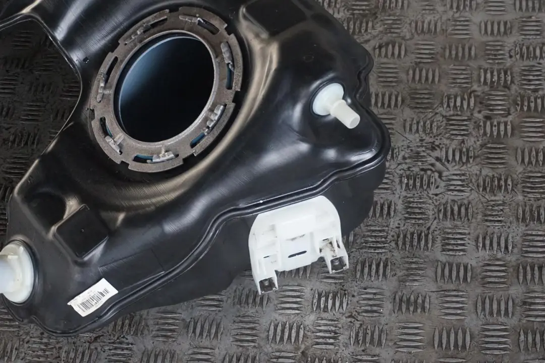 Plastic Bare Fuel Tank Petrol to BMW 1 2 Series F20 F21 F22 F23 with Part number 7294604 BMW 1 2 Series F20 F21 F22 F23 Plastic Bare Fuel Tank Petrol - SKU 7294604-1 - Part number 7294604