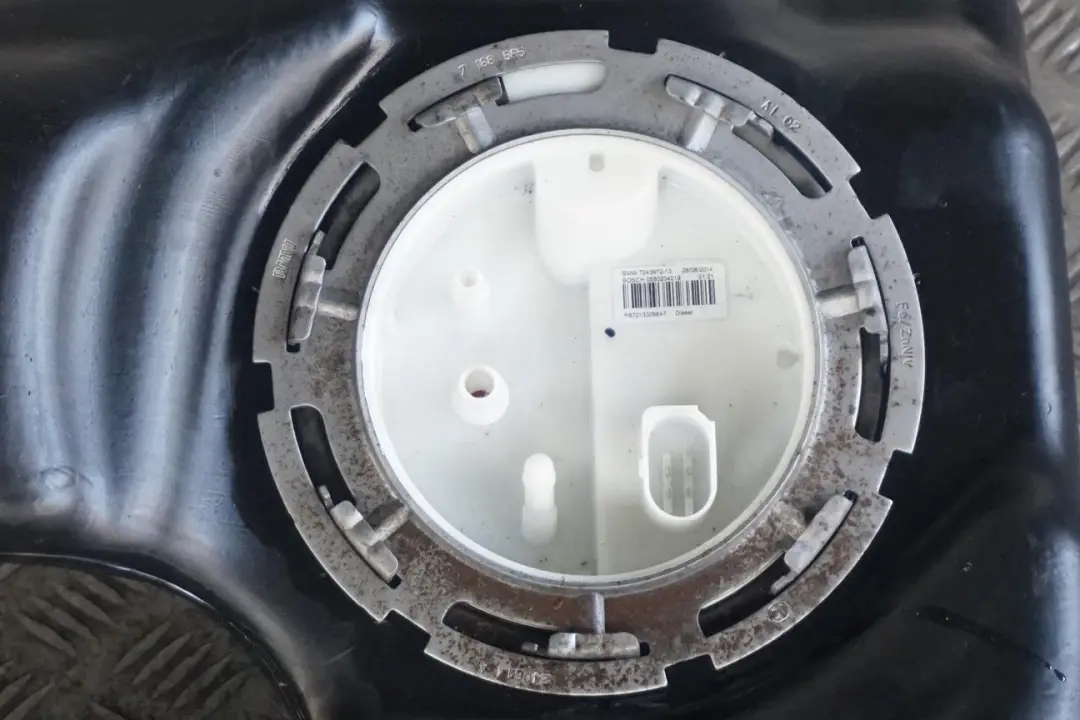 N47N Zbiornik Paliwa Bak Pompa Diesel do BMW F20 F21 o numerze 7294607 BMW F20 F21 N47N Zbiornik Paliwa Bak Pompa Diesel - SKU 7294607-1 - Numer Części 7294607