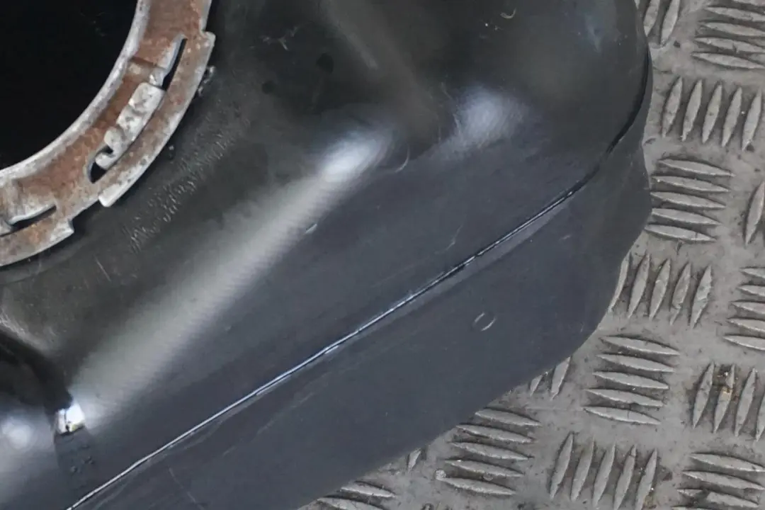 Bare Plastic Fuel Tank Diesel to BMW 3 4 Series F30 F31 F32 F33 with Part number 7294609 BMW 3 4 Series F30 F31 F32 F33 Bare Plastic Fuel Tank Diesel - SKU 7294609-1 - Part number 7294609