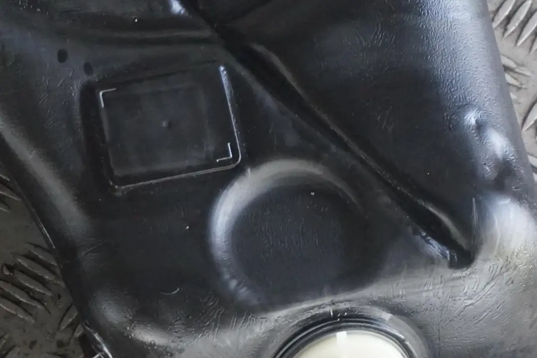 Bare Plastic Fuel Tank Diesel to BMW 3 4 Series F30 F31 F32 F33 with Part number 7294609 BMW 3 4 Series F30 F31 F32 F33 Bare Plastic Fuel Tank Diesel - SKU 7294609-1 - Part number 7294609