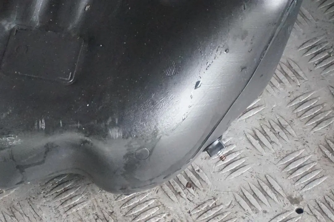 Reihe F30 F31 F32 F33 2 Diesel Nackter Kraffstofftank für BMW 3 4 mit Teilenummer 7294609 BMW 3 4 Reihe F30 F31 F32 F33 2 Diesel Nackter Kraffstofftank - SKU 7294609-2 - Teilenummer 7294609