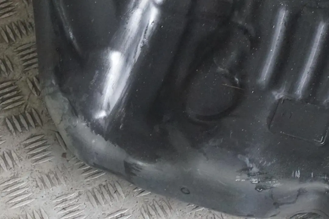 Reihe F30 F31 F32 F33 2 Diesel Nackter Kraffstofftank für BMW 3 4 mit Teilenummer 7294609 BMW 3 4 Reihe F30 F31 F32 F33 2 Diesel Nackter Kraffstofftank - SKU 7294609-2 - Teilenummer 7294609