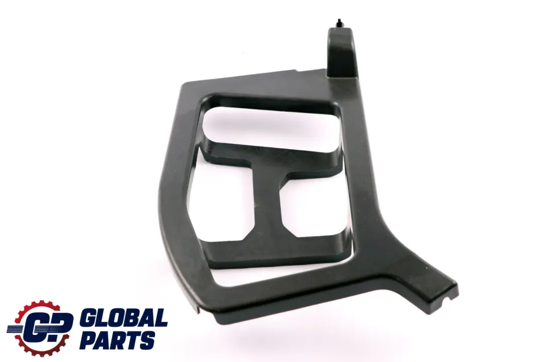 Wspornik Obudowa Plastik Bagażnika Lewy do BMW F22 o numerze 7295949 BMW F22 Wspornik Obudowa Plastik Bagażnika Lewy - SKU 7295949 - Numer Części 7295949