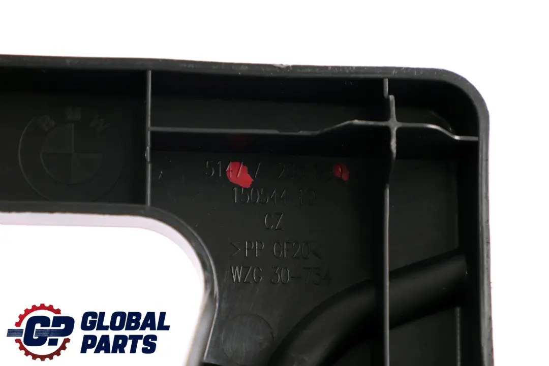 Derecha Maletero Maletero Embellecedor Panel Cubierta para BMW F22 con número de pieza 7295950 BMW F22 Derecha Maletero Maletero Embellecedor Panel Cubierta - SKU 7295950 - Número de pieza 7295950