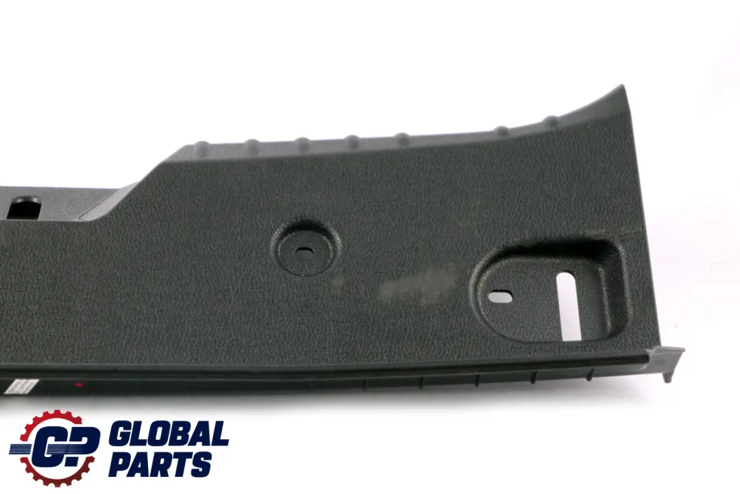 Coperchio carico della soglia bagagliaio Nero per BMW F22 F23 LCI con numero di parte 7296038 BMW F22 F23 LCI Coperchio carico della soglia bagagliaio Nero - SKU 7296038 - Numero di parte 7296038