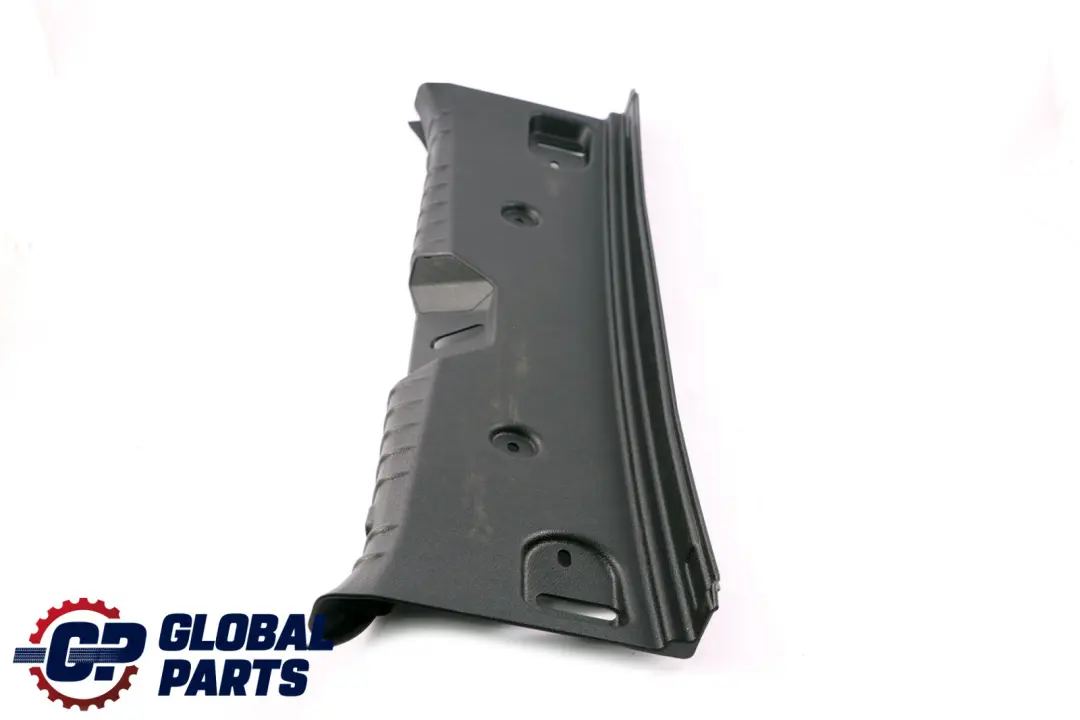 Coperchio carico della soglia bagagliaio Nero per BMW F22 F23 LCI con numero di parte 7296038 BMW F22 F23 LCI Coperchio carico della soglia bagagliaio Nero - SKU 7296038 - Numero di parte 7296038