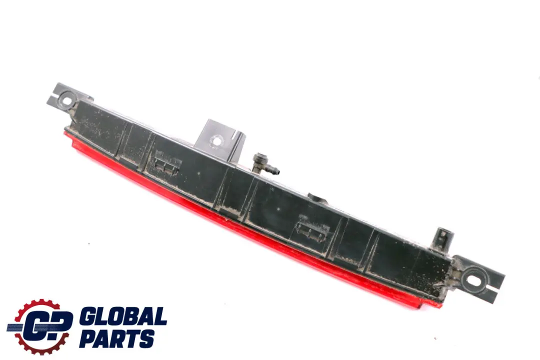 Troisième Feu Stop Arrière Rouge pour BMW X1 F48 à propos du numéro de pièce 7297446 BMW X1 F48 Troisième Feu Stop Arrière Rouge - SKU 7297446 - Numéro de pièce 7297446