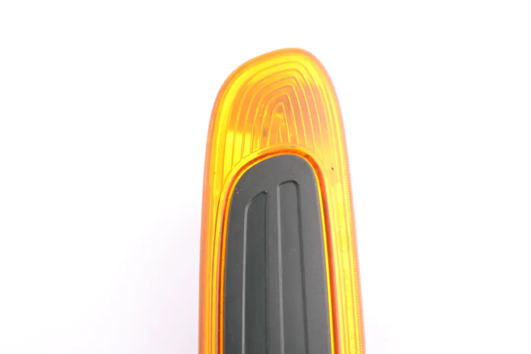 Luz Indicadora Lateral Adicional Derecha para Mini Cooper F55 F56 con número de pieza 7298346 Mini Cooper F55 F56 Luz Indicadora Lateral Adicional Derecha - SKU 7298346 - Número de pieza 7298346