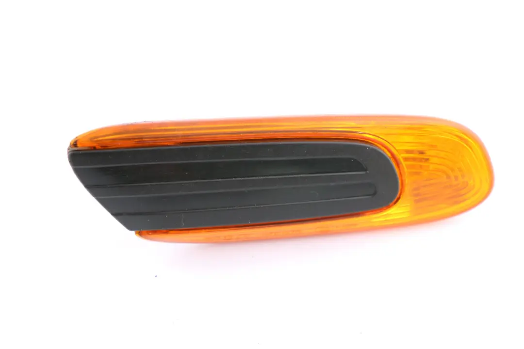 Luz Indicadora Lateral Adicional Derecha para Mini Cooper F55 F56 con número de pieza 7298346 Mini Cooper F55 F56 Luz Indicadora Lateral Adicional Derecha - SKU 7298346 - Número de pieza 7298346