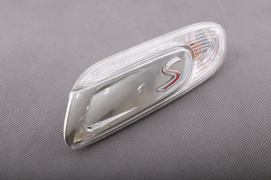 Indicador giro lateral izquierdo delantero para Mini Cooper S F55 F56 F57 con número de pieza 7298351 Mini Cooper S F55 F56 F57 Indicador giro lateral izquierdo delantero - SKU 7298351 - Número de pieza 7298351