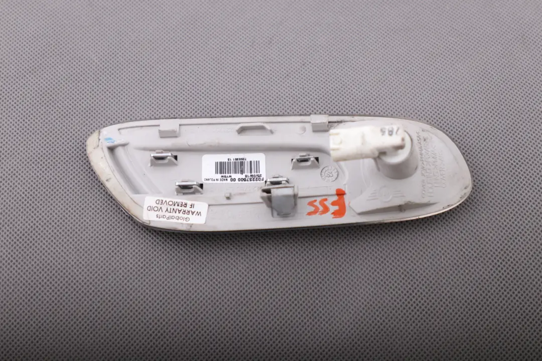 Indicatore laterale anteriore sinistra per Mini Cooper S F55 F56 F57 con numero di parte 7298351 Mini Cooper S F55 F56 F57 Indicatore laterale anteriore sinistra - SKU 7298351 - Numero di parte 7298351