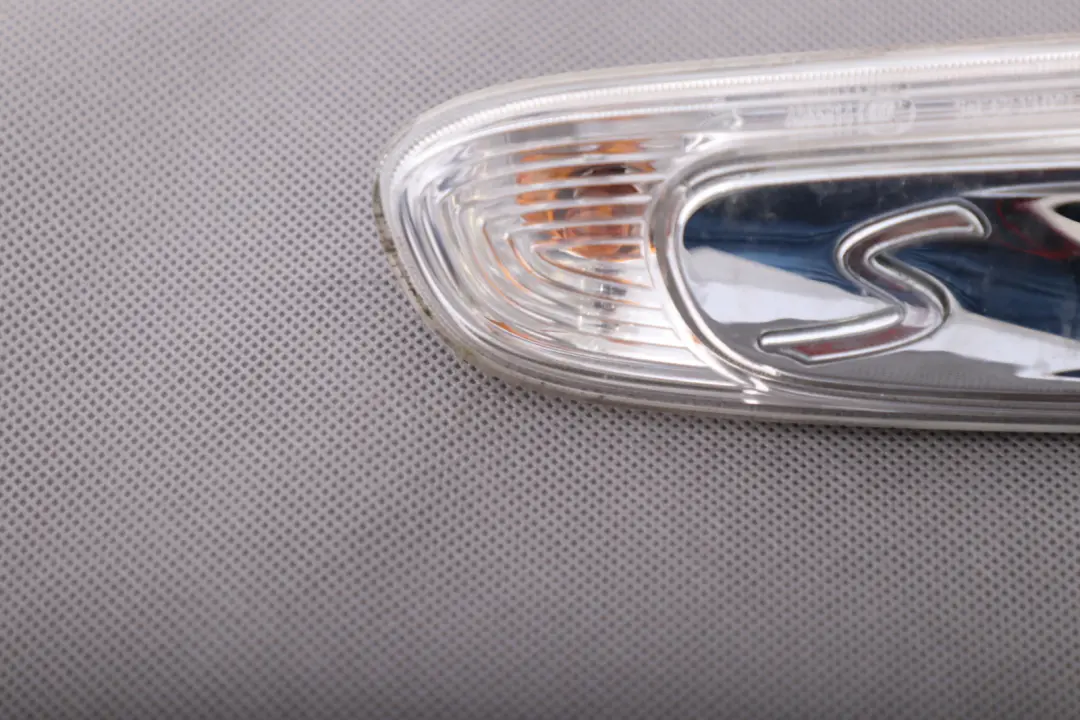 Front Side Wing Turn Indicator Right O/S to Mini Cooper S F55 F56 F57 with Part number 7298352 Mini Cooper S F55 F56 F57 Front Side Wing Turn Indicator Right O/S - SKU 7298352 - Part number 7298352