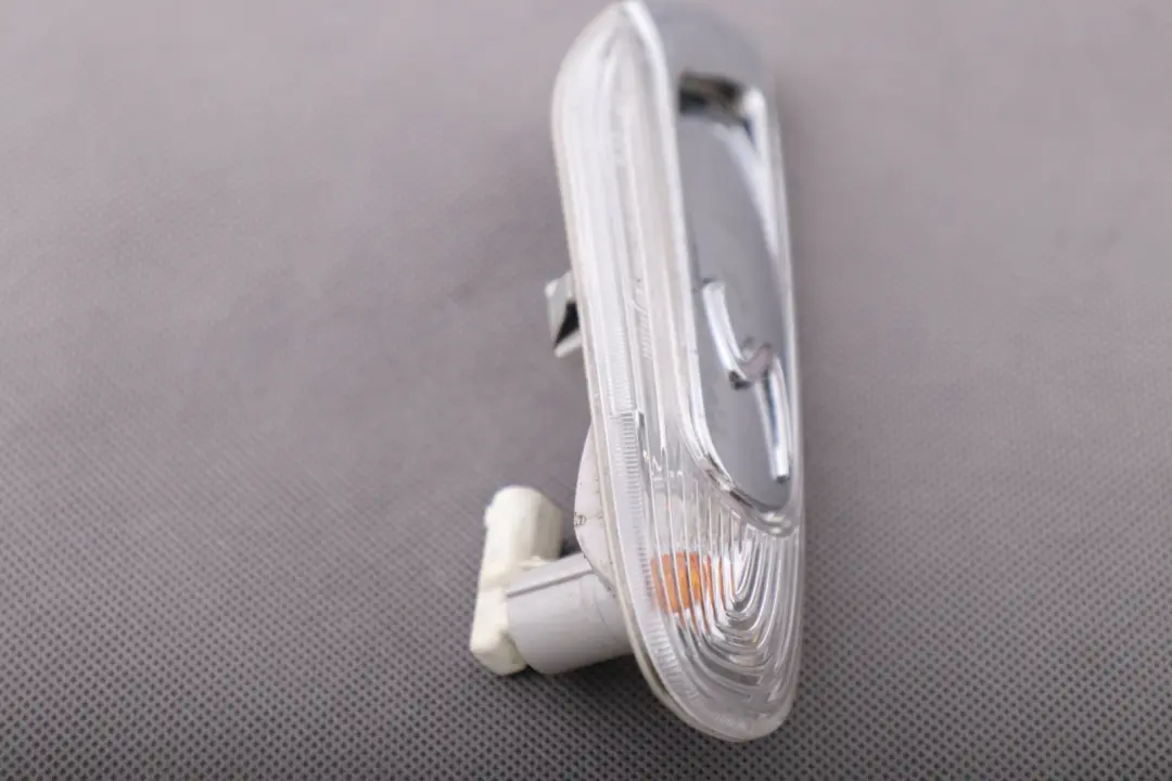 Aile Latérale Indicateur Direction Avant Droit pour Mini Cooper S F55 F56 F57 à propos du numéro de pièce 7298352 Mini Cooper S F55 F56 F57 Aile Latérale Indicateur Direction Avant Droit - SKU 7298352 - Numéro de pièce 7298352