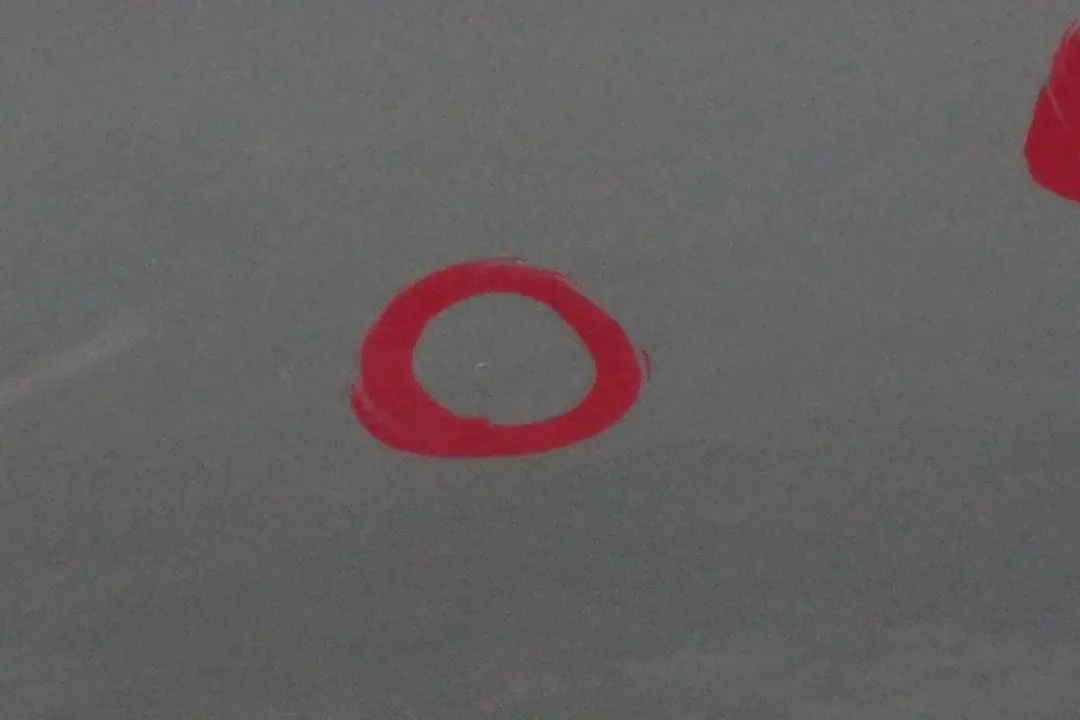 Right Door O/S Glacier Silber Silver Metallic - A83 to BMW 3 F31 Touring Rear with Part number 7298526 BMW 3 F31 Touring Rear Right Door O/S Glacier Silber Silver Metallic - A83 - SKU 7298526-GSB - Part number 7298526