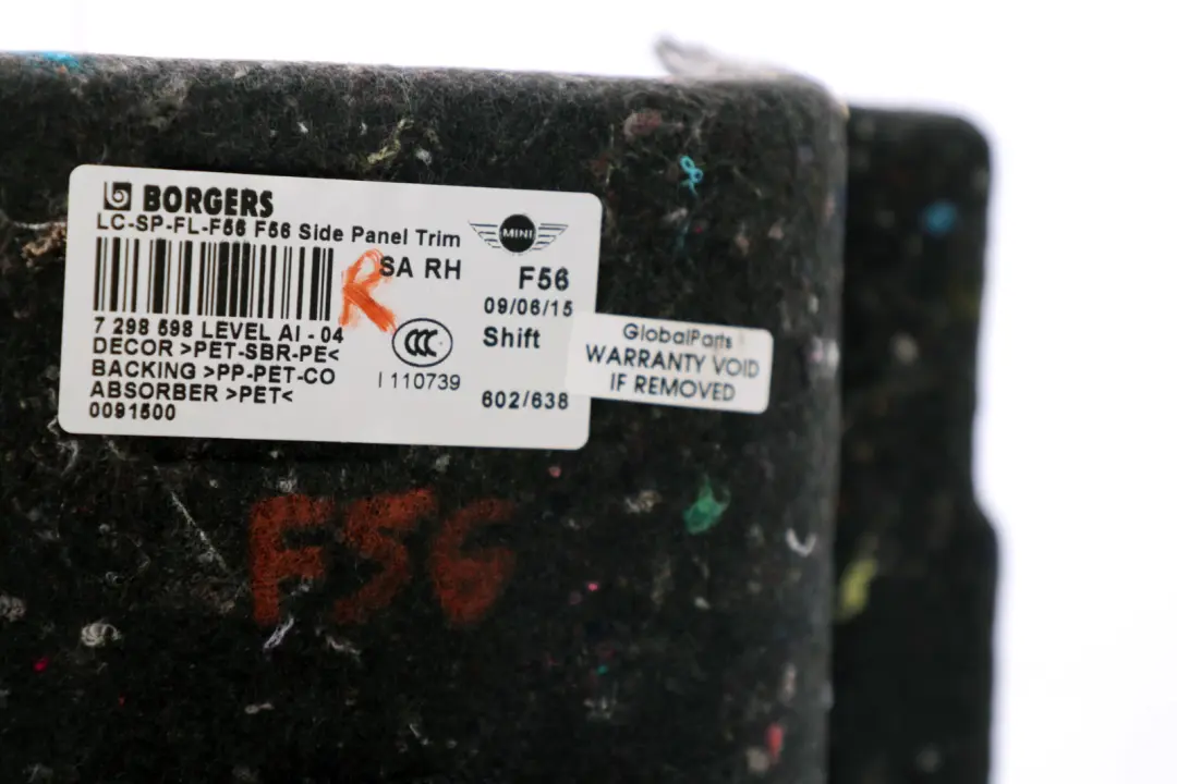 Tapicerka Boczek Prawy do Mini F56 o numerze 7298598 Mini F56 Tapicerka Boczek Prawy - SKU 7298598 - Numer Części 7298598